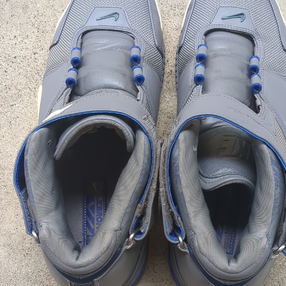 Nike Men's Gray and Blue High-Top Sneakers - Picture 6 of 7